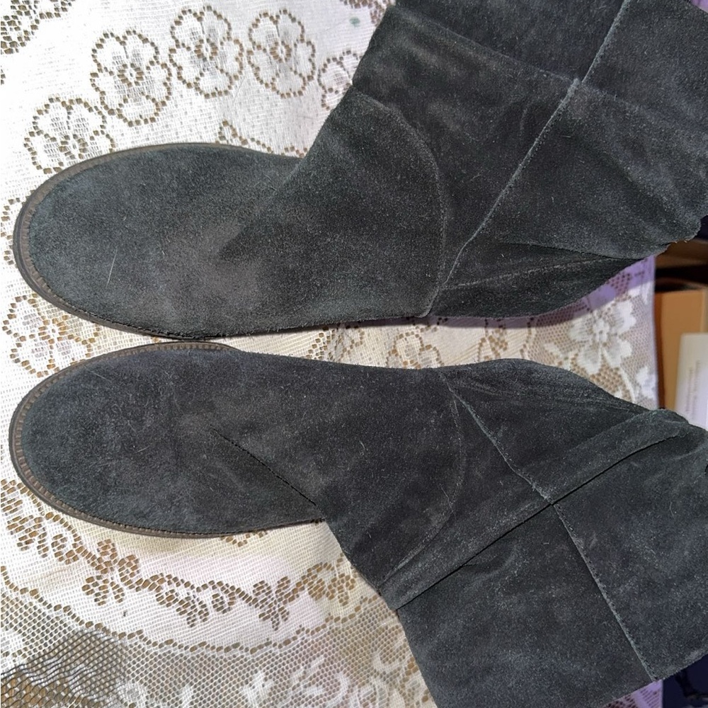 Vince Camuto Black Heeled Boots Suede Ankle